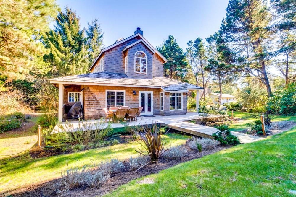 Three-Bedroom Vacation Home interior